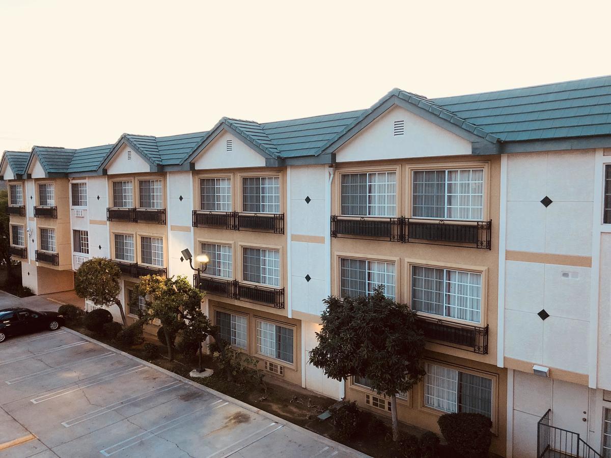Glendale Hotel 2*